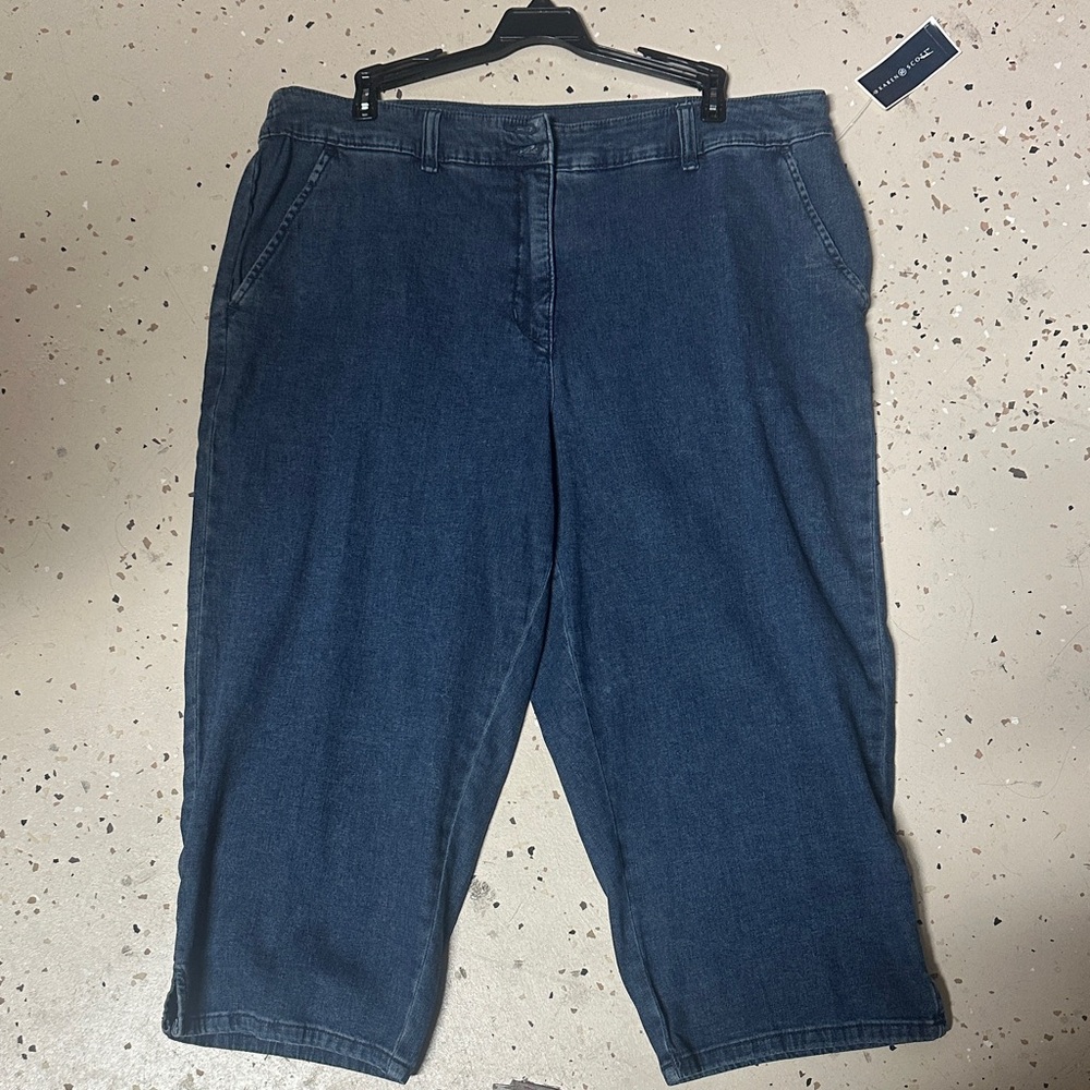 NWT KAREN SCOTT CAPRIS